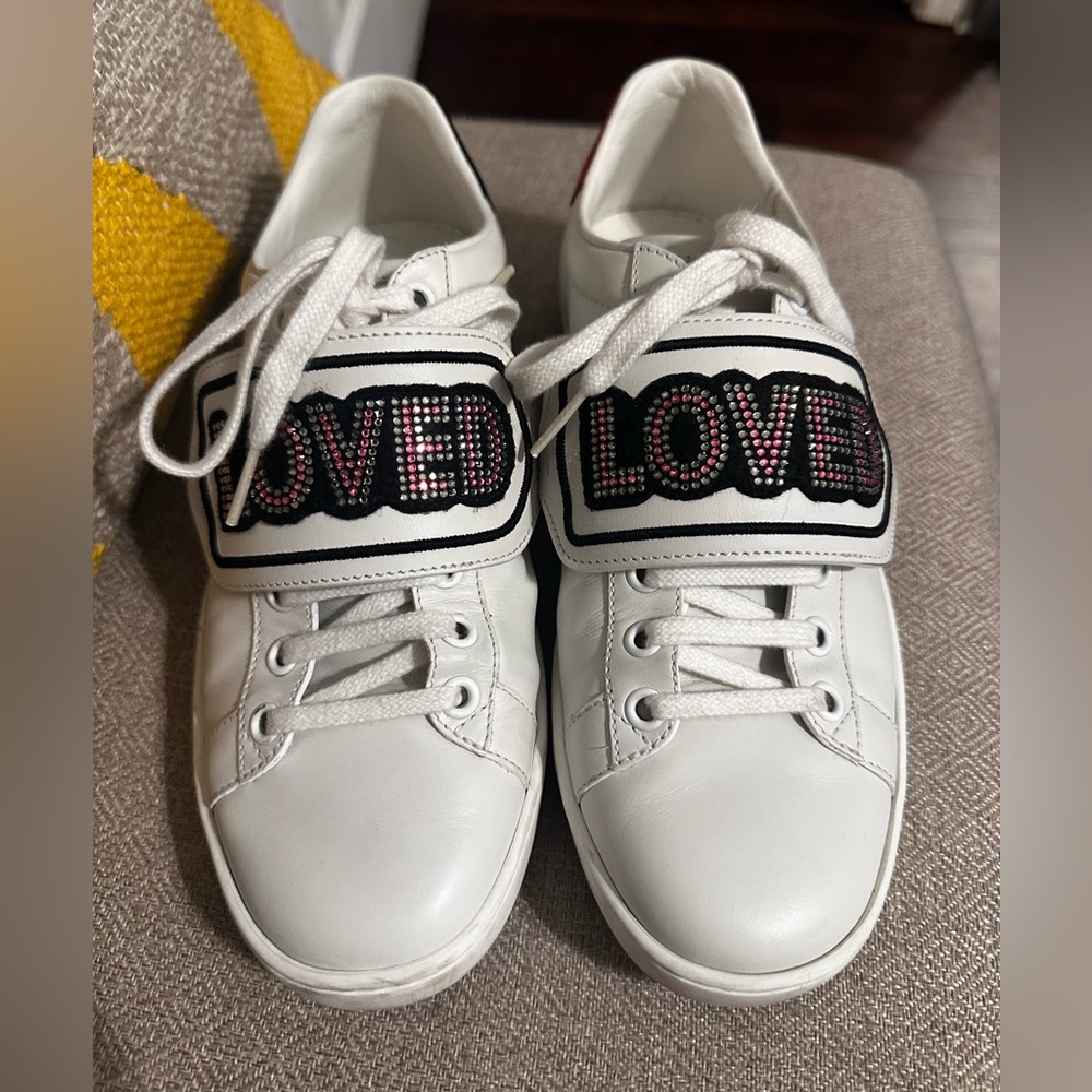 GUCCI White Ace LOVED Patch Sneakers - Size 37 - EUC